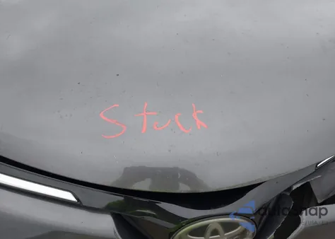 2017 Toyota Rav4 Le z USA, uszkodzony, nr VIN JTMBFREV6HJ149373